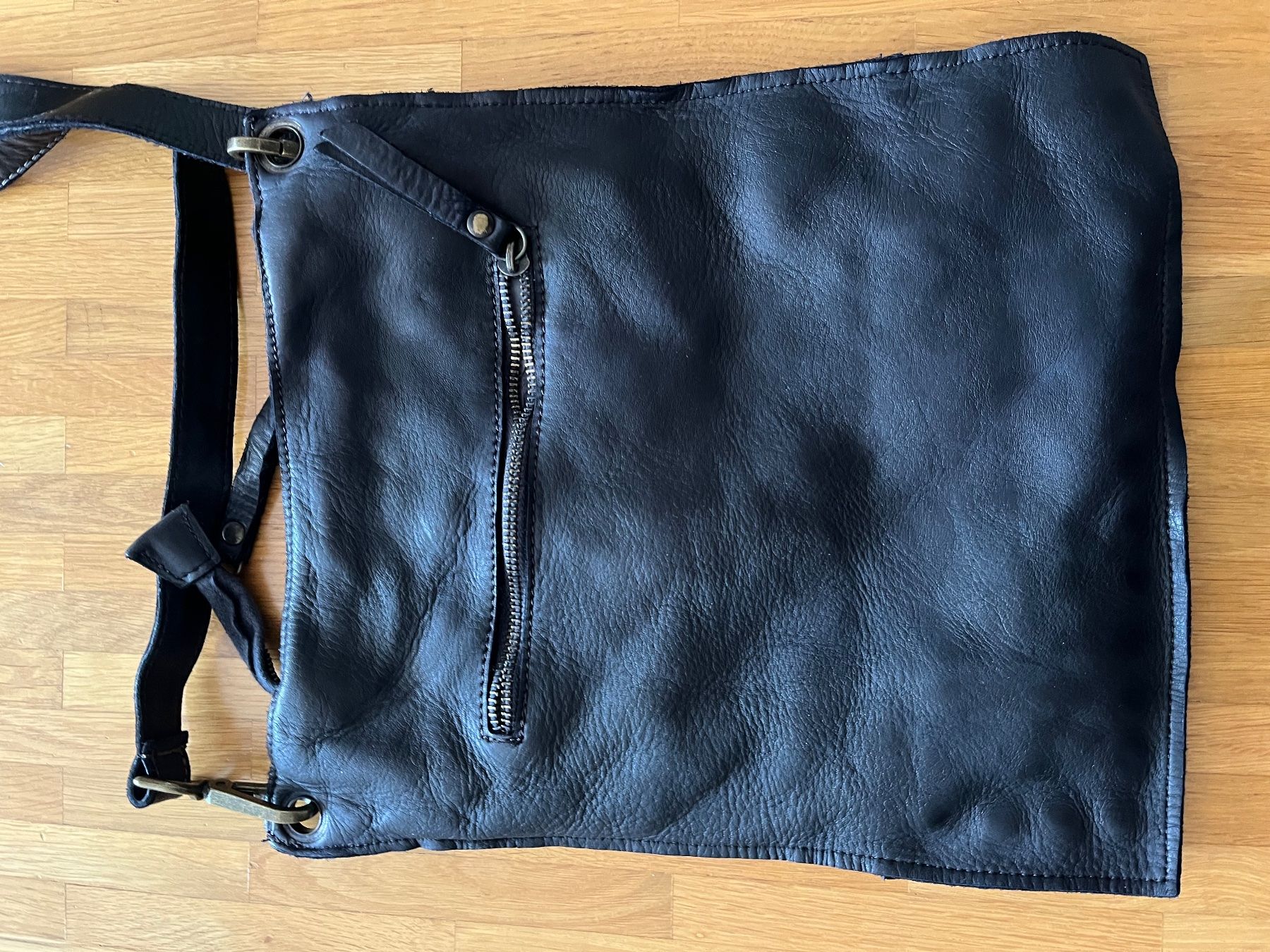 Taschen für Damen: Leder Umhängetache – Neu (gemäss Beschreibung) aus Oberriet SG von Tschudi123 2