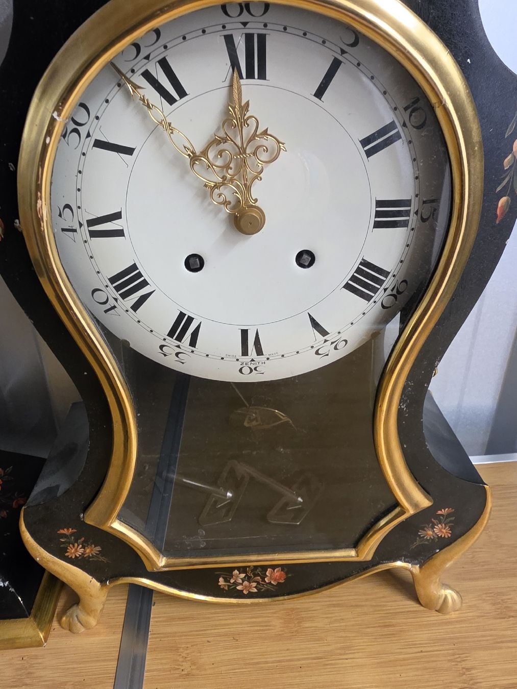 Orologi da terra & Orologi da parete: pendule neuchateloise – Difettoso da Val-d'Illiez venduto da AntiqueG 1