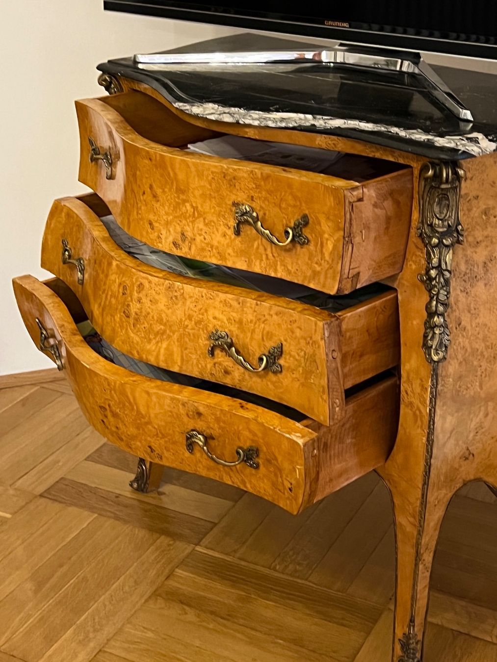 Cassettiere: Barock Kommode Barockstil Marmorplatte Messing Schrank – Usato da Gemünden venduto da GEUENWALD 7