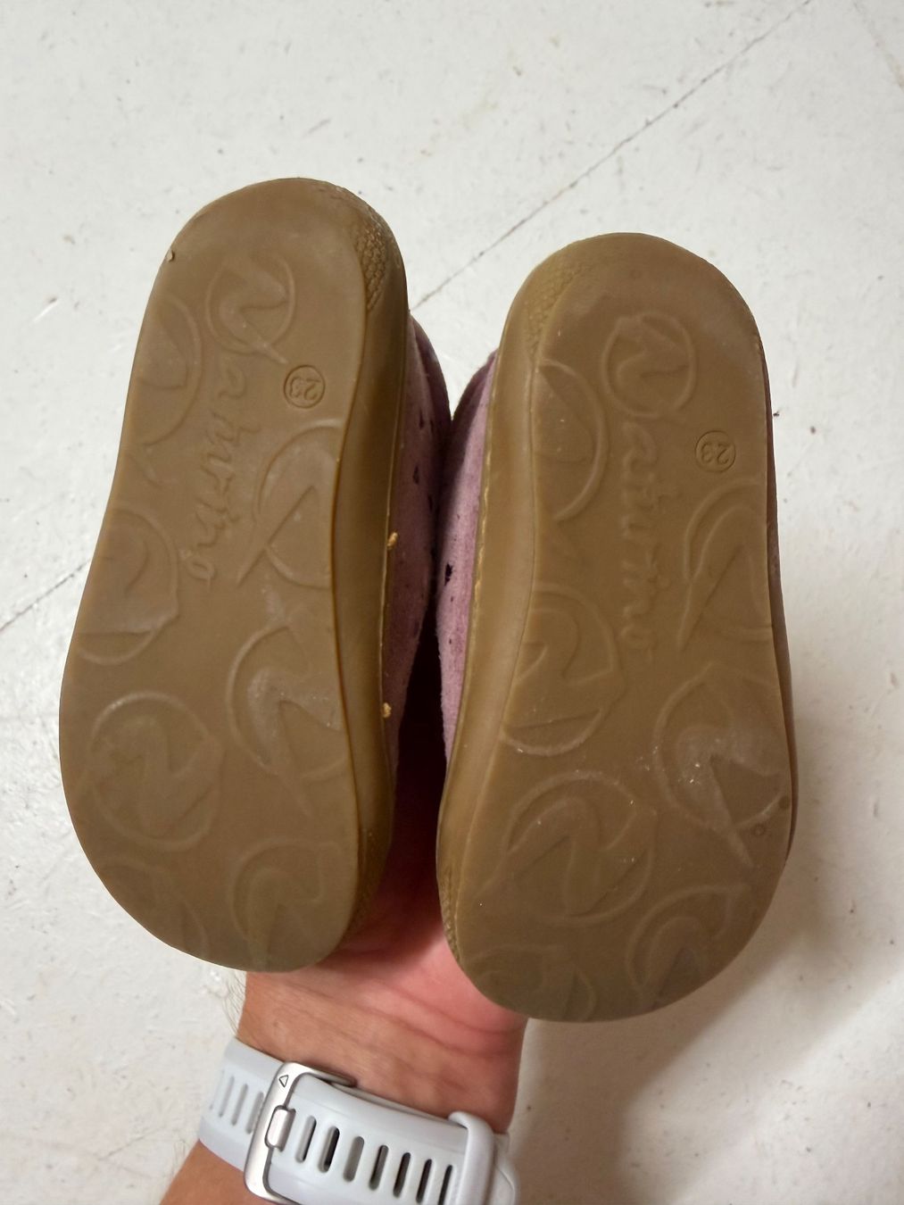 Naturino Schuhe für Mädchen: Lern Laufschuhe – Gebraucht aus Lommiswil von Blusti 1