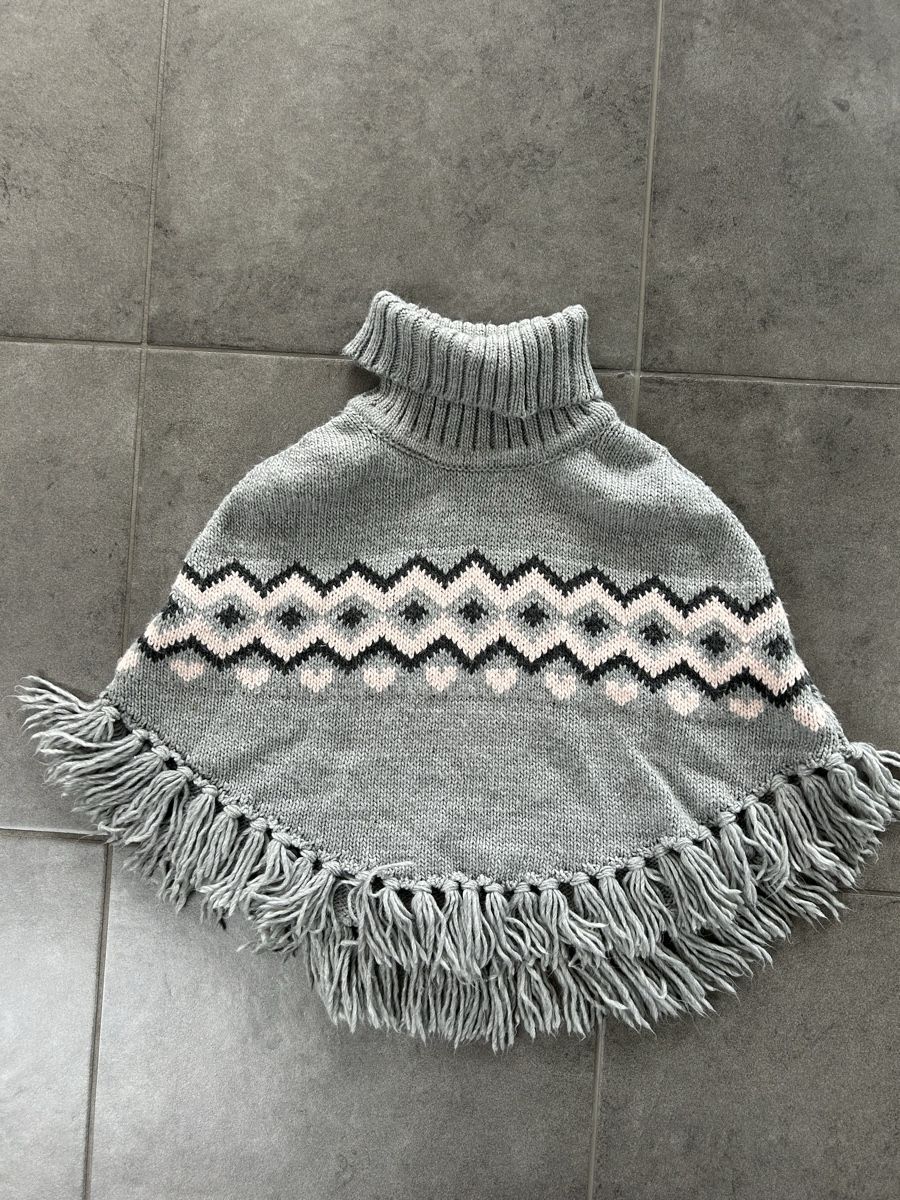 H&M Maglioni & Felpe: Poncho Grösse 134-152 von H&M – Usato da Wohlen b. Bern venduto da Beppe99