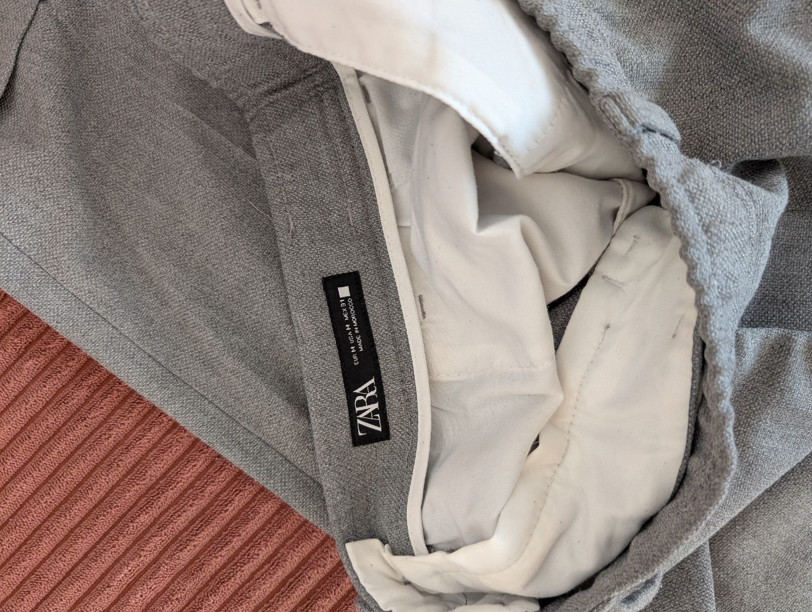 Zara Pantaloni: Stoffhose Zara Size M / 31 – Usato da Zürich venduto da StoC 2