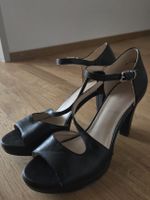 Schwarze Heels