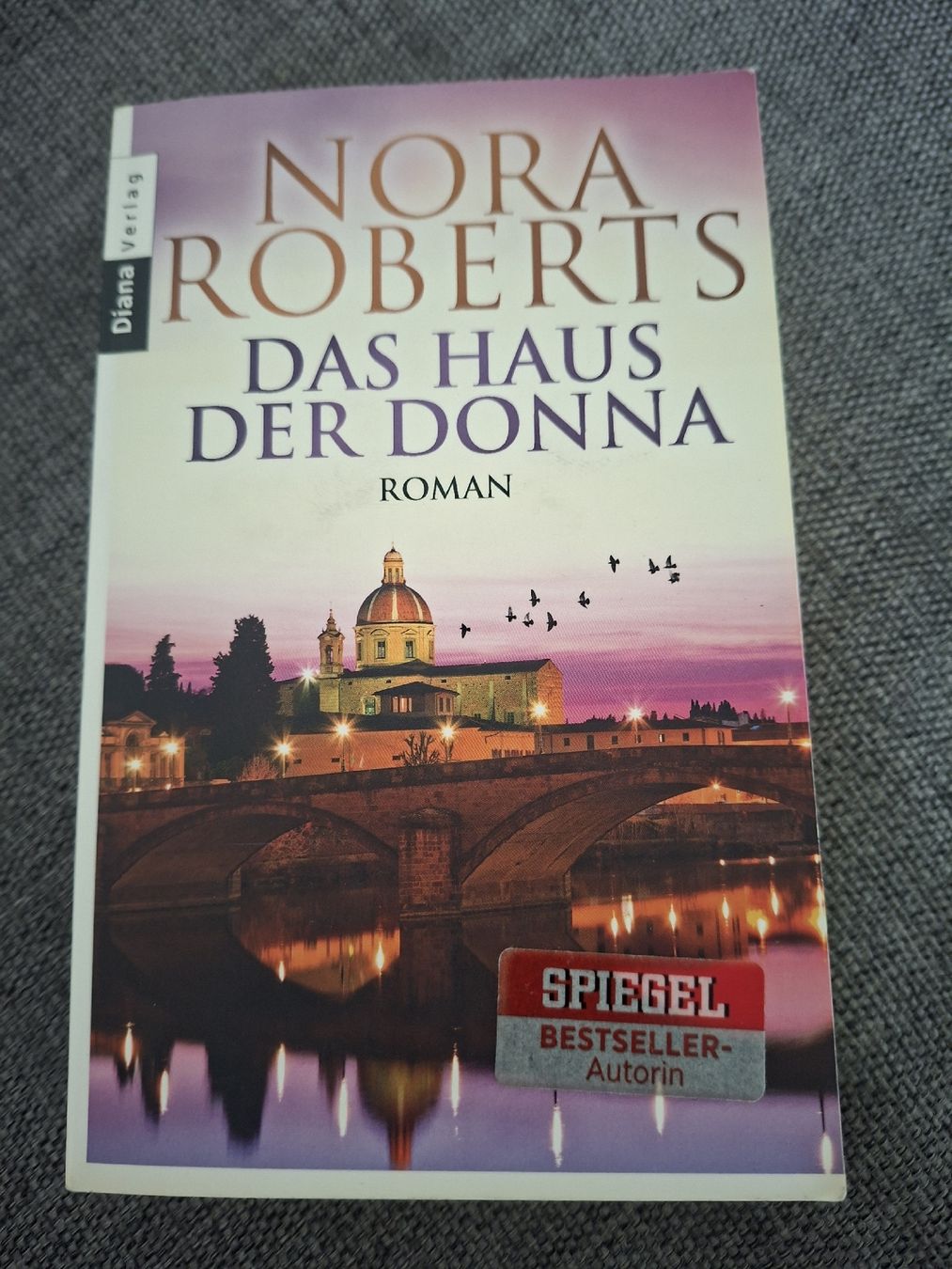 Libri: Das Haus der Donna - Nora Roberts – Usato da Hirzel venduto da larissagschwend