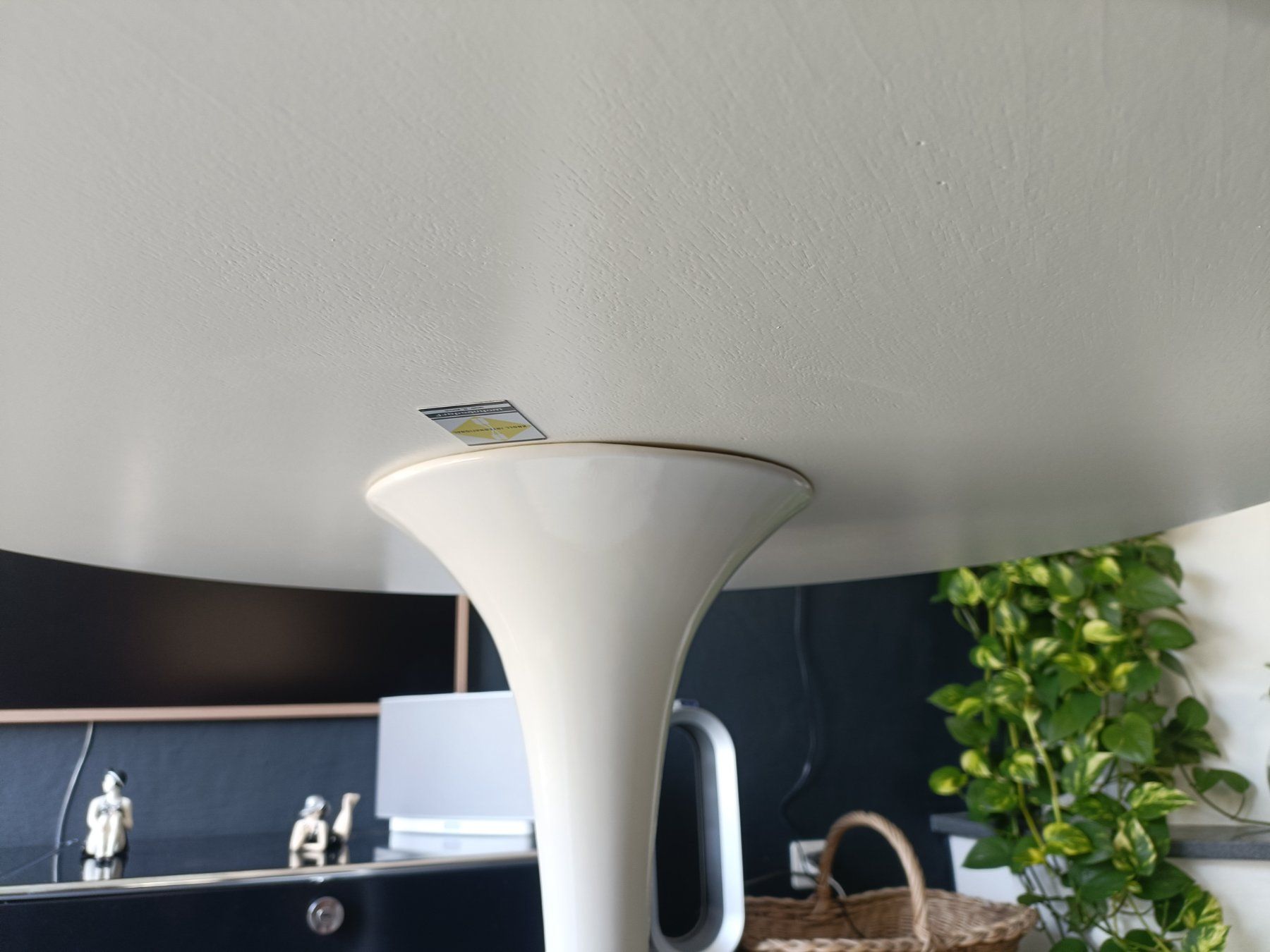 Knoll Tische: Knoll Saarinen Tisch – Gebraucht aus Schmitten FR von oldtimer82 5