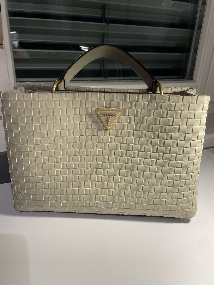 Guess Taschen für Damen: gewebte Handtasche von Guess – Gebraucht aus Niederlenz von fed_y5mw