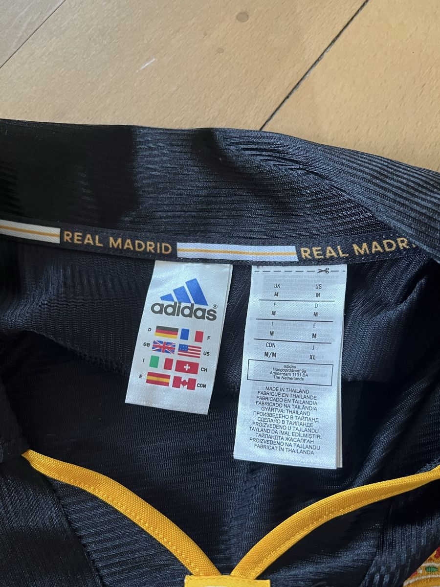Canottiere & Pantaloni: Real Madrid Trikot  – Nuovo (secondo la descrizione) da Neuenegg venduto da dkfan1 2