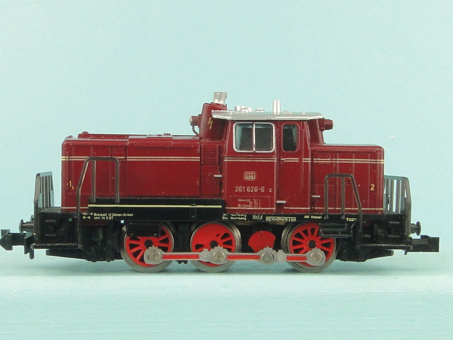 Trix Modellini di ferrovie: Minitrix 2064 BR 261 – Usato da Bülach venduto da Albitrain 3