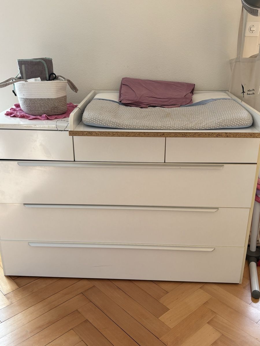 Wickeltisch & Zubehör: Wickelkommode – Gebraucht aus Winterthur von del_x5hc