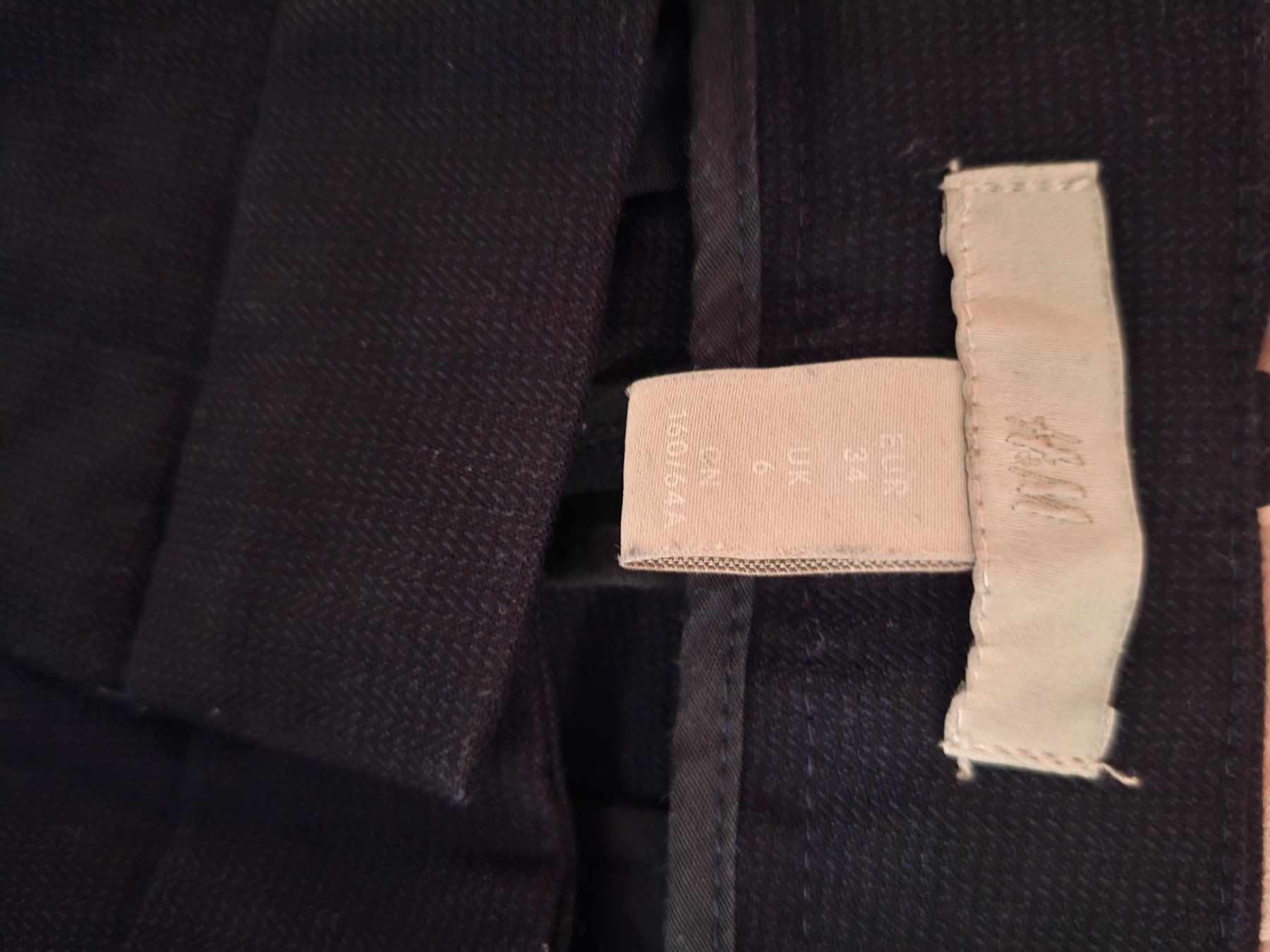 H&M Pantaloni: Damen/Mädchen Office Hosen – Usato da Allenwinden venduto da and_h8q9 3