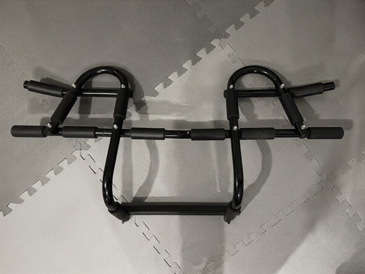 Kettler Vélos d'appartement: BARRE DE TRACTION MULTIFONCTIONS POUR CADRE DE PORTE – D'occasion à Echichens par unideks