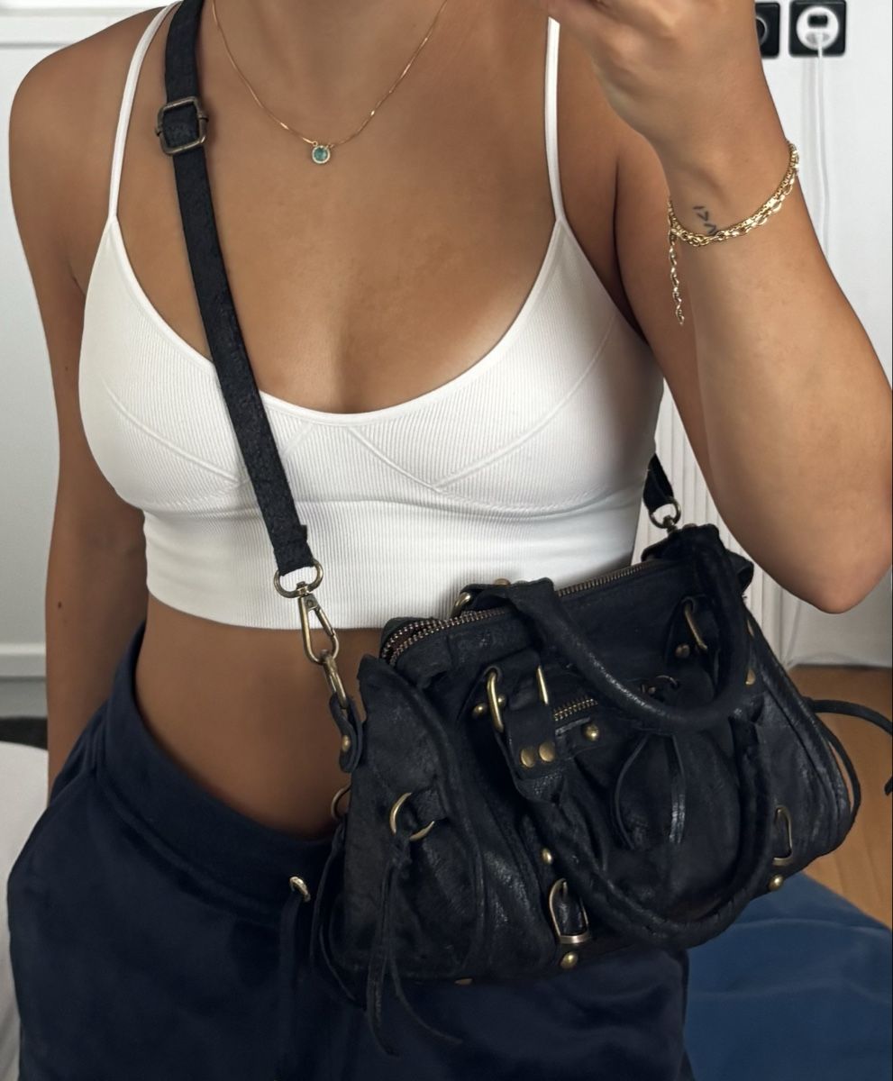 Taschen für Damen: Handtasche  – Gebraucht aus Basel von Vaniiiy 2