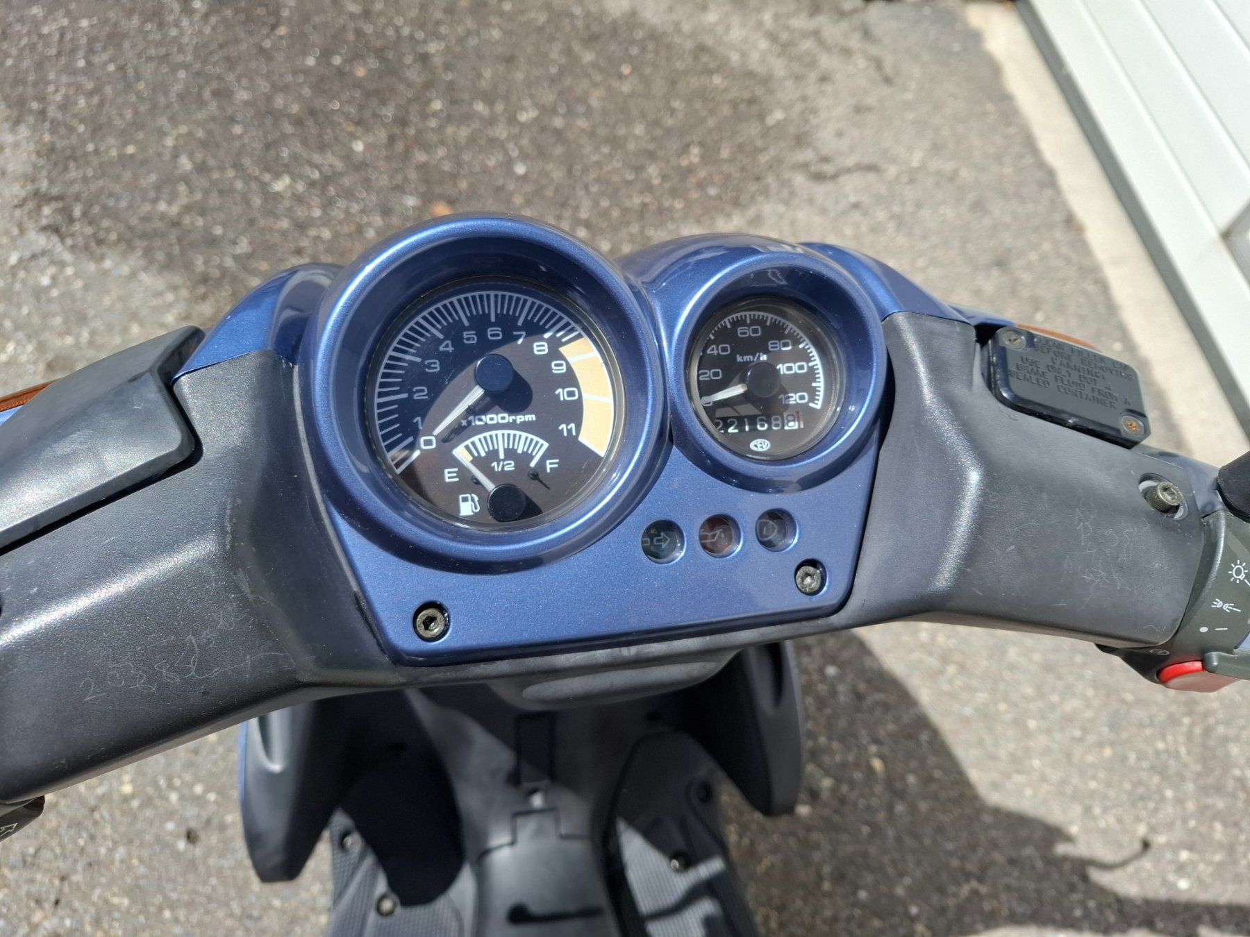 MBK Scooter: MBK Nitro 100ccm 2Takt Roller – Usato da Hirzel venduto da Schluechti 5