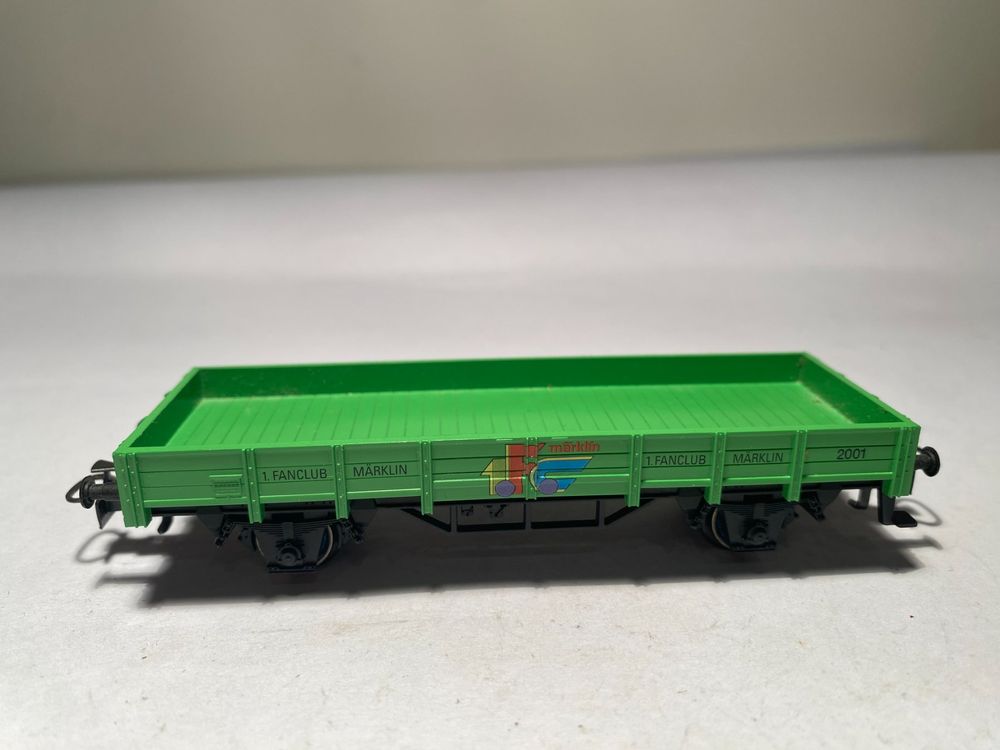 Märklin Niederbordwagen grün, AC Achsen 2