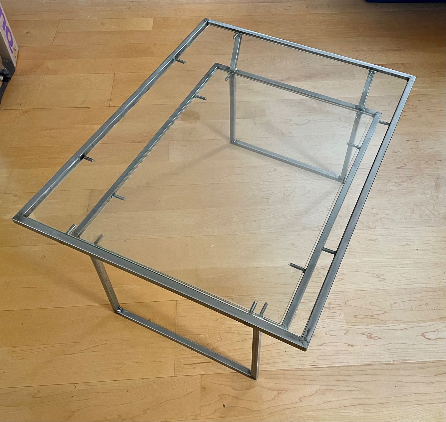 Tische: Designertisch Unikat Design Kunst Edelstahl Glas – Gebraucht aus Altdorf UR von zar_fcd6
