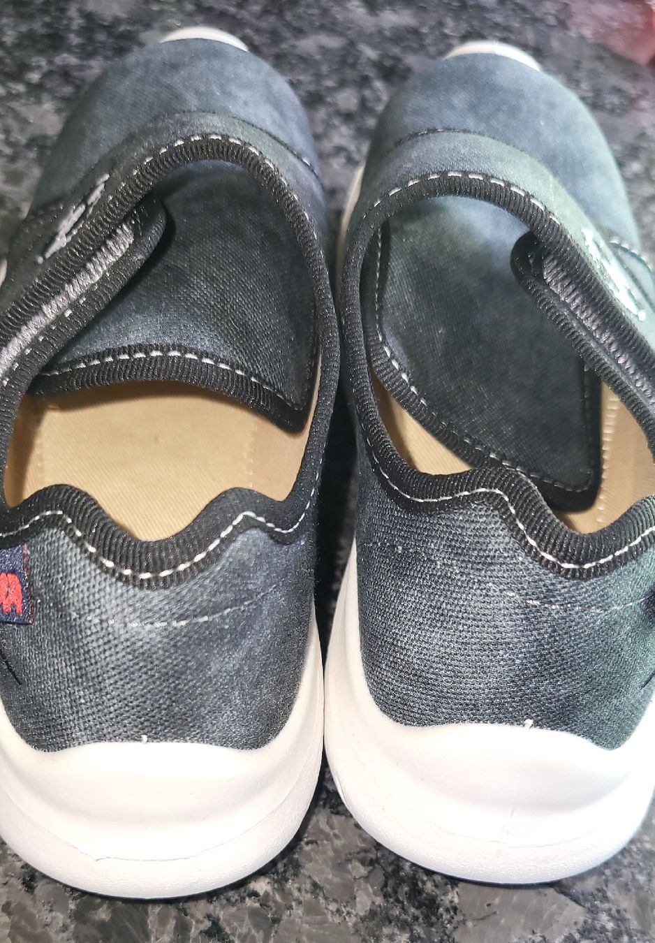 Elefanten Schuhe für Jungen: Pantoufles 32 Elefanten neuves  – Neu (gemäss Beschreibung) aus Lavey-Village von agaddy 4