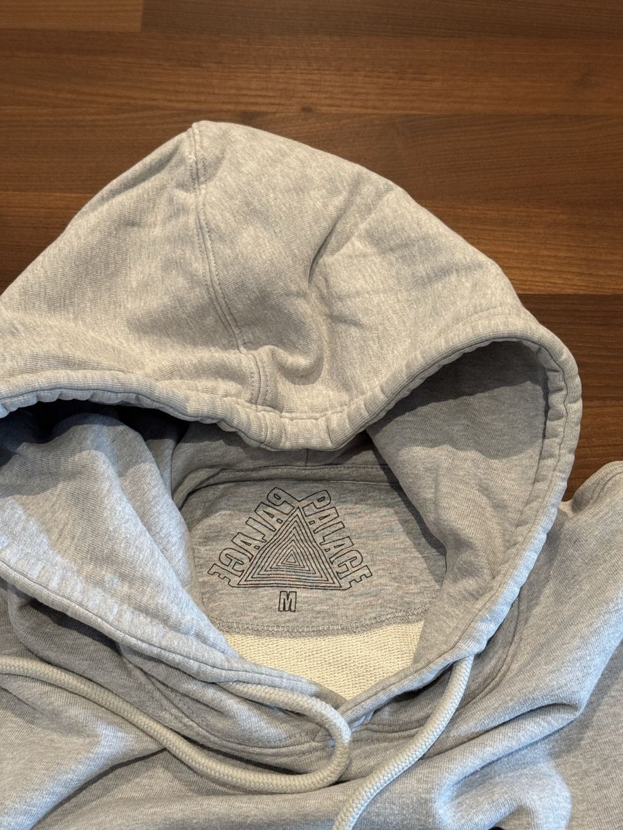 Palace Pullover & Sweatshirts: Palace Block Hood grau, Gr. M – Gebraucht aus Gränichen von lixil 4
