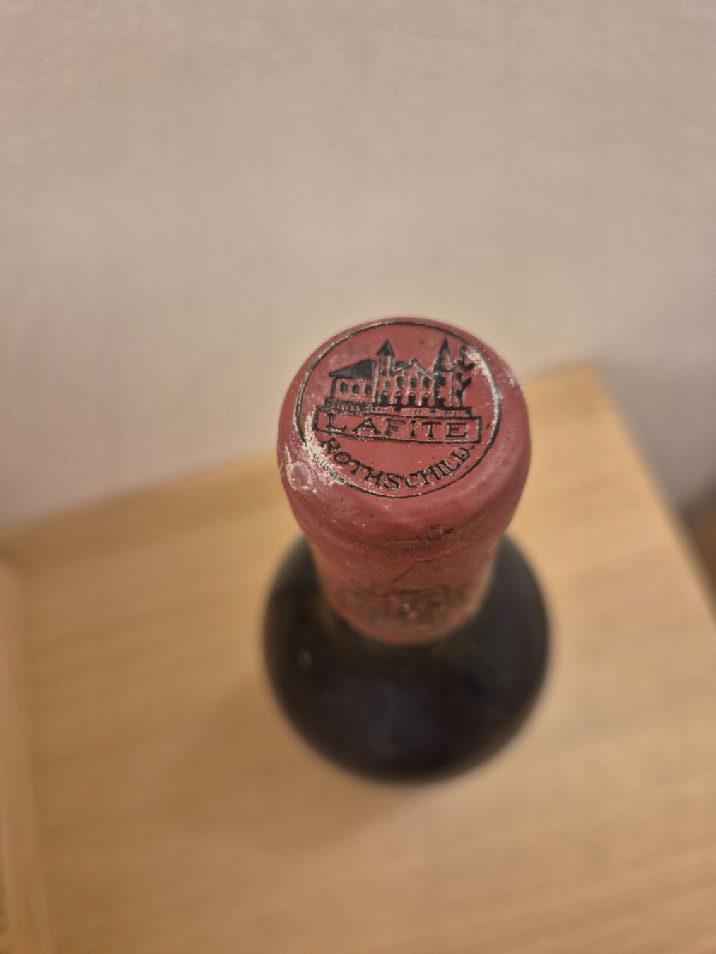 Vino: Château Lafite Rothschild 1983 – Usato da Dinhard venduto da jacuzzy 5