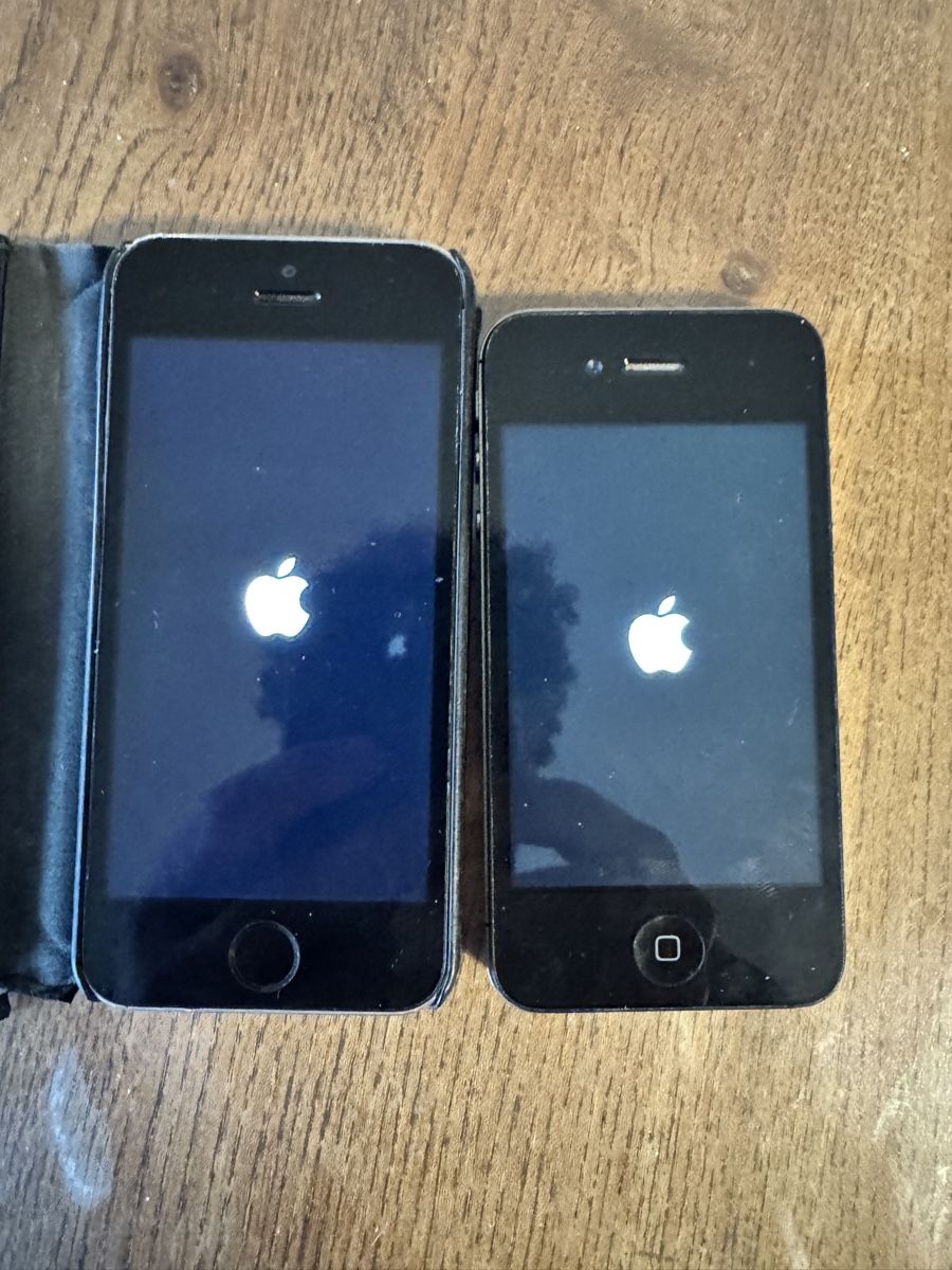 Apple Handys / Smartphones: iPhone 4s 16 & iPhone SE 64GB ! – Gebraucht aus Dietikon von Leodnd 4