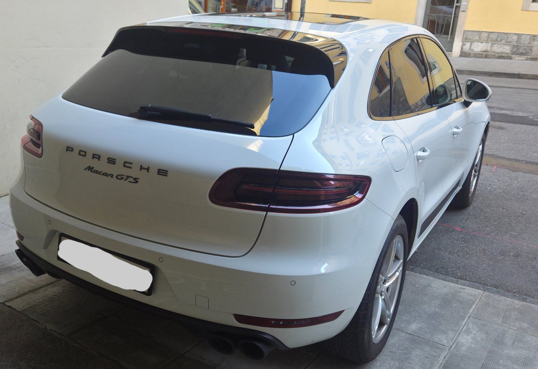 Porsche Automobili: Porsche Macan GTS Blanc - Super état – Usato da Genève venduto da iverson_276 1