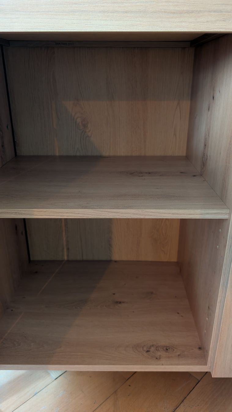 Mömax Kommoden: Sideboard 140x88x40cm Eichefarben, Schwarz  – Gebraucht aus Zürich von adormideras 3