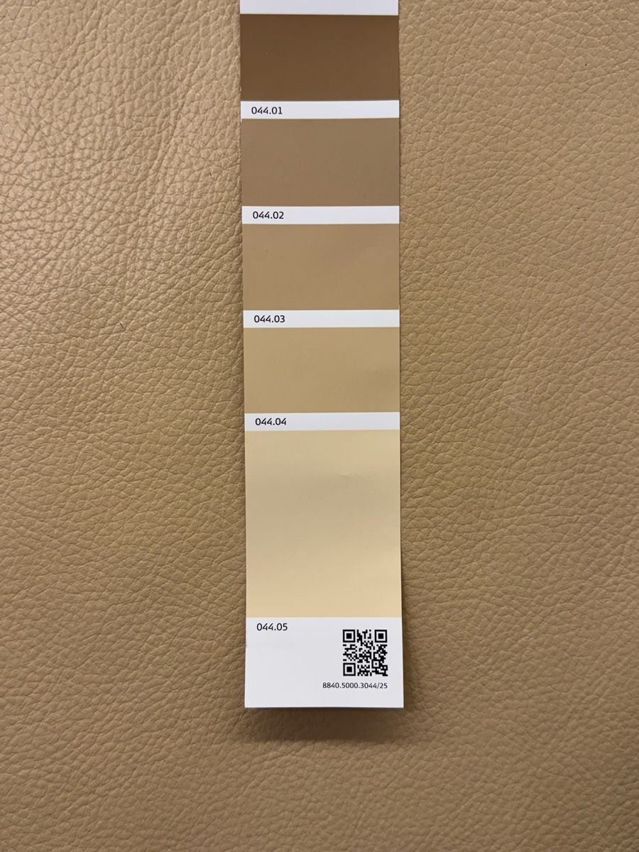 Sofas: Ecksofa aus echtem Stierleder, Khaki mustard – Gebraucht aus Fehraltorf von Sofalab.swiss 9