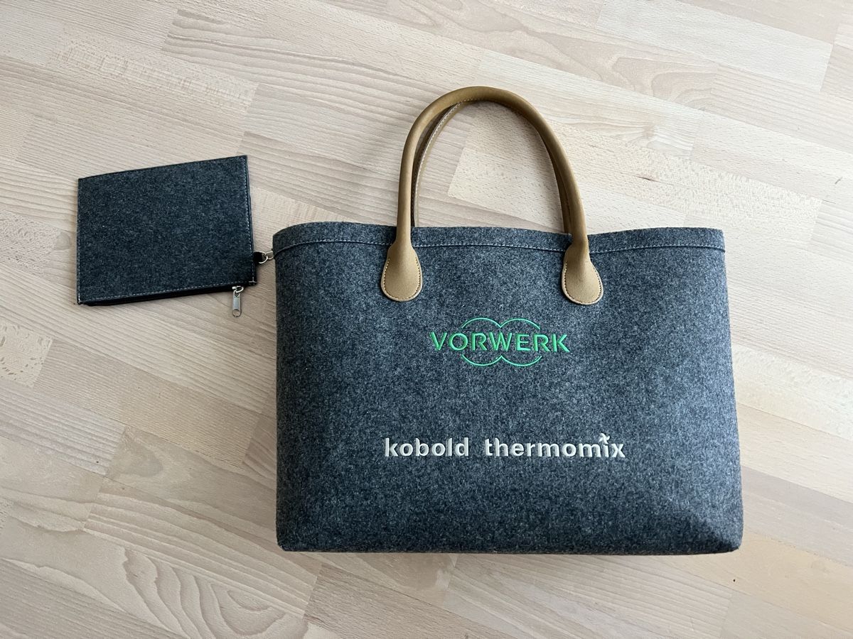 Borse: Filztasche Vorwerk – Usato da Winterthur venduto da Dasomesi