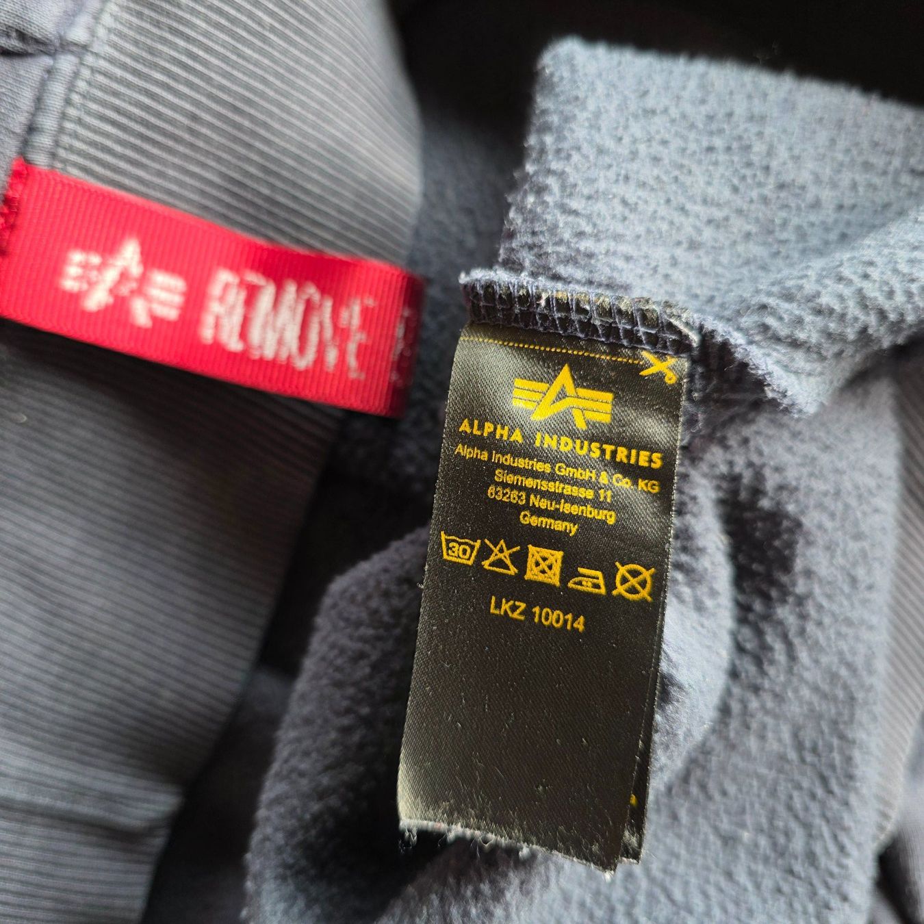 Alpha Industries Maglioni & Felpe: 🐸 ALPHA INDUSTRIES L HOODIE KAPUZENPULLOVER PULLOVER – Usato da Môtier (Vully) venduto da Frogs 8