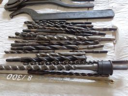 Werkzeug Diverses und Diverse Bohrer