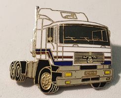 AA892 - Pin LKW Lastwagen Truck Zugmaschine MAN