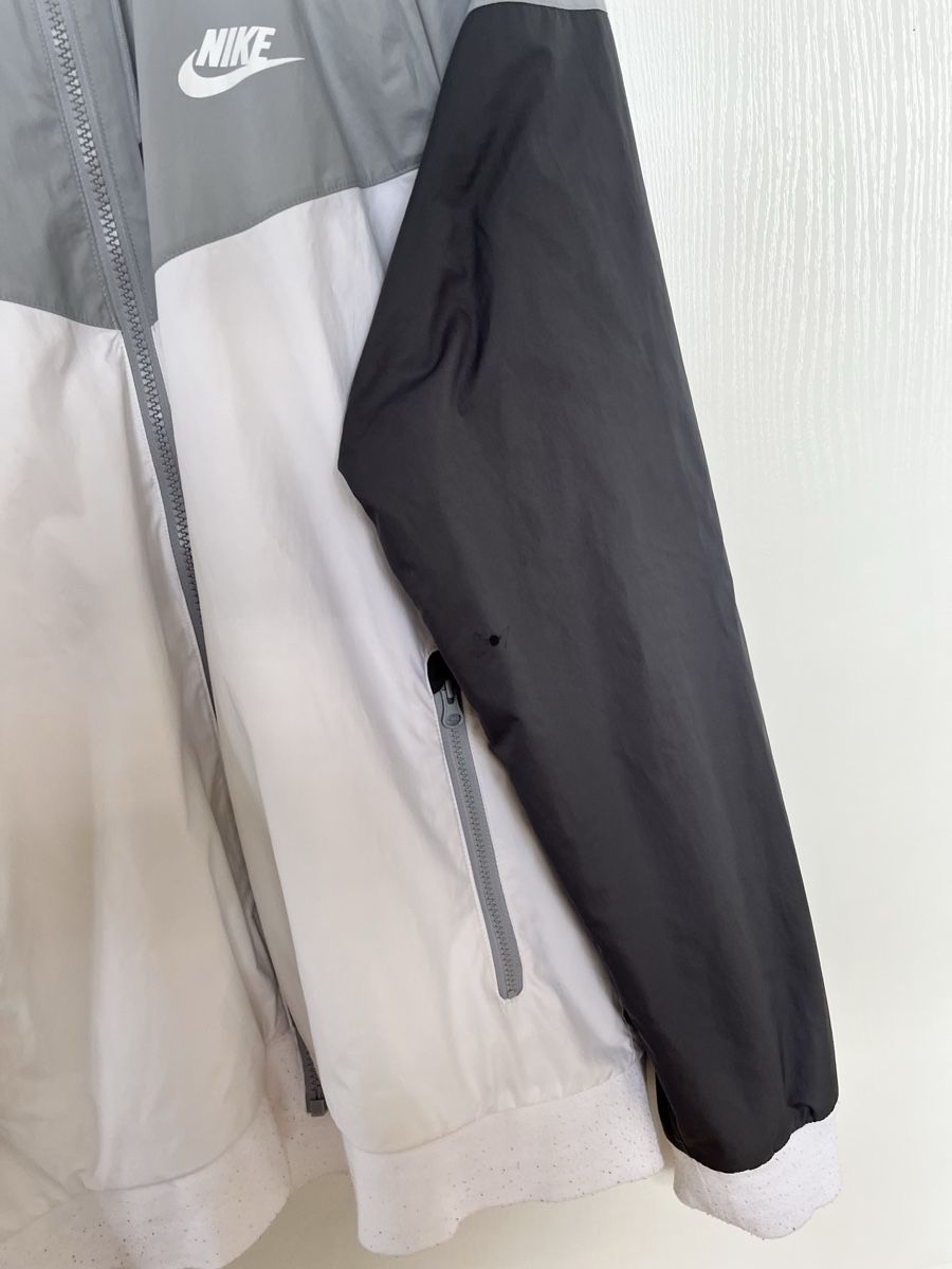 Nike Vestes: Nike Jacke Grösse M gebraucht – D'occasion à Stäfa par gia_fm5d 3