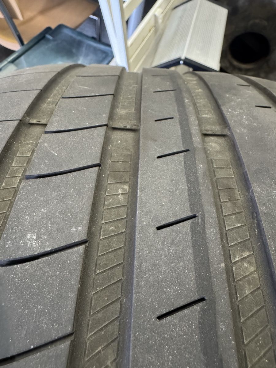 Goodyear Tutti pezzi di ricambio auto: Reifen Goodyear – Usato da Winterthur venduto da 11aldina 3