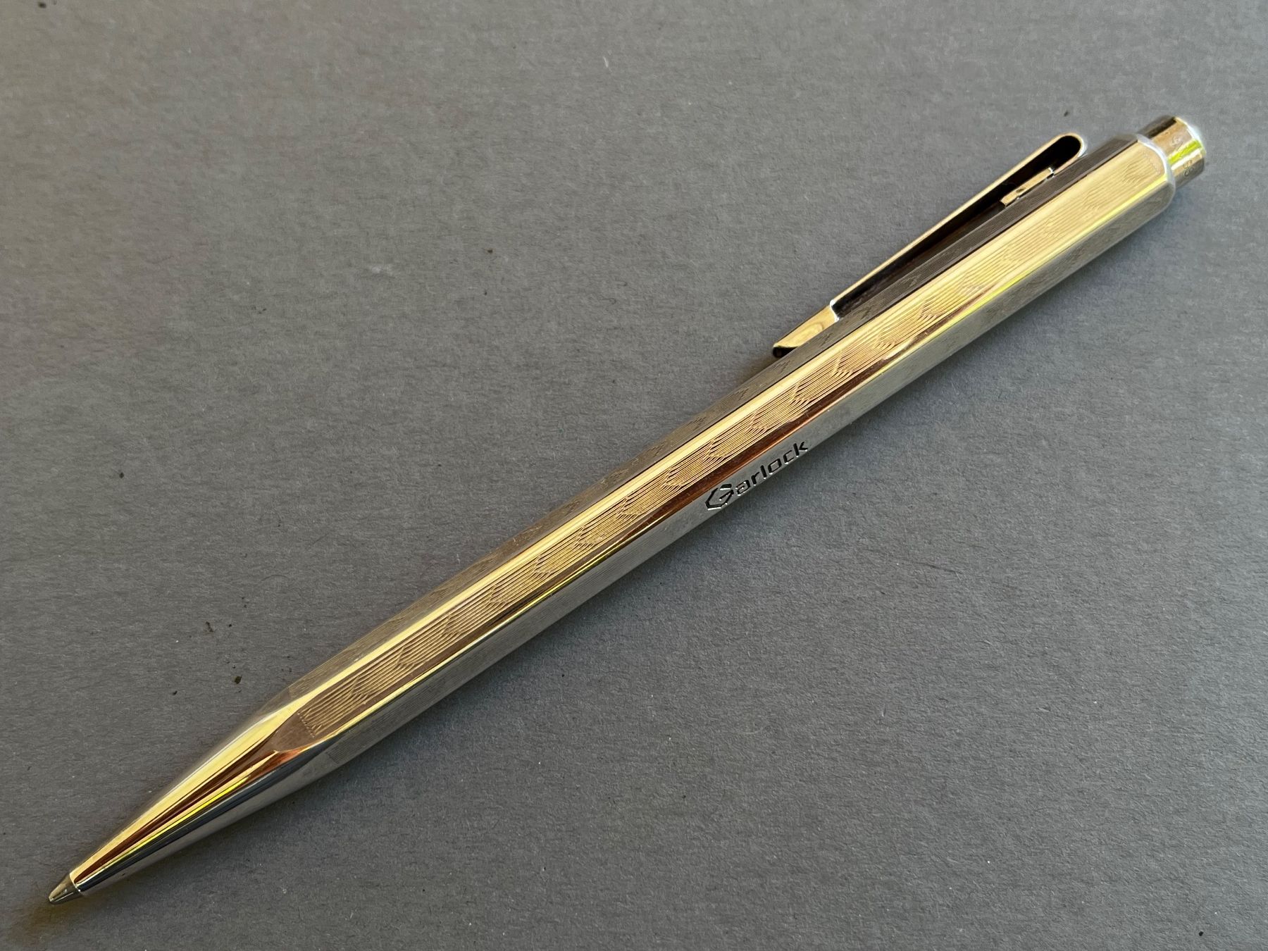 Caran D'Ache Penna & Evidenziatori: Caran d’Ache Ecridor Kugelschreiber versilbert Garlock db – Usato da Zürich venduto da FV.vintage