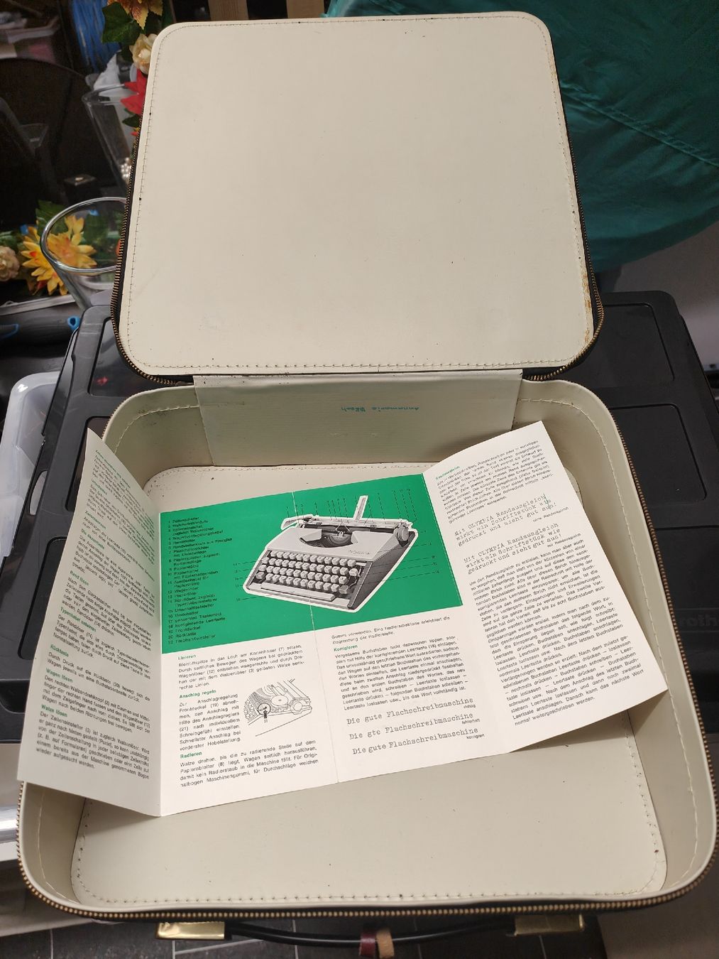 Macchine da scrivere: Olympia deluxe Schreibmaschine – Usato da Nesselnbach venduto da Vig0_al 1