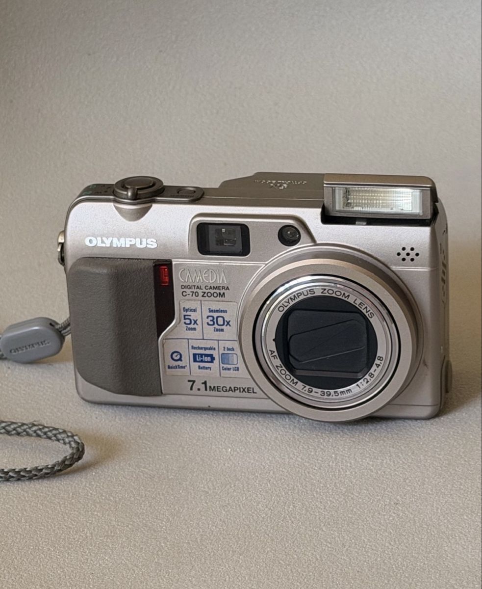 Olympus Kamera: Digicam Olympus Camedia C-70 – Gebraucht aus Bern von gos_v7yj 5