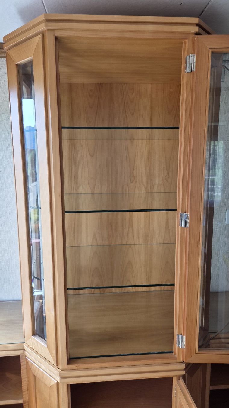 Vetrine: Sideboard / Buffet / Kommode mit Glasvitrine Kirschholz – Usato da Gommiswald venduto da GoldenGun 1