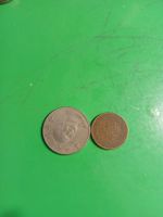 Pièces Taiwan anciennes 10 et 1 dollar 
