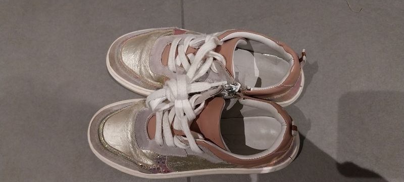 Friboo Scarpe per ragazze: Sneaker / Halbschuhe Gr. 32 – Usato da Oberhofen AG venduto da iitf2020 1