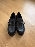 Loafers black size 40 crocodile pattern new