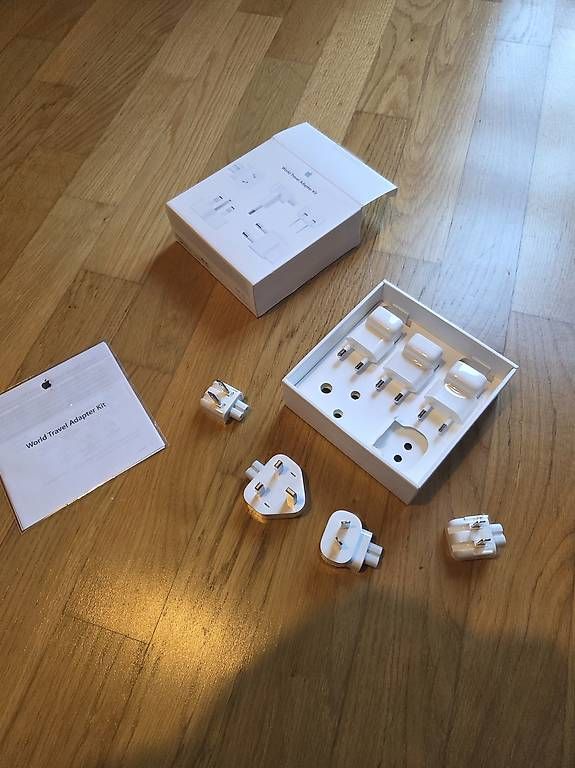 Laufwerke & Adapter: Adapteurs prise Apple officiel – Gebraucht aus Lausanne 26 von cav_65vj