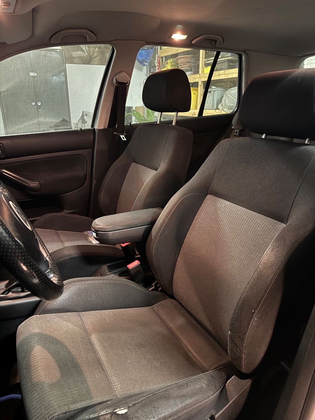 VW Automobili: Vw Golf 4 – Difettoso da Biel/Bienne venduto da mom_mc6b 4