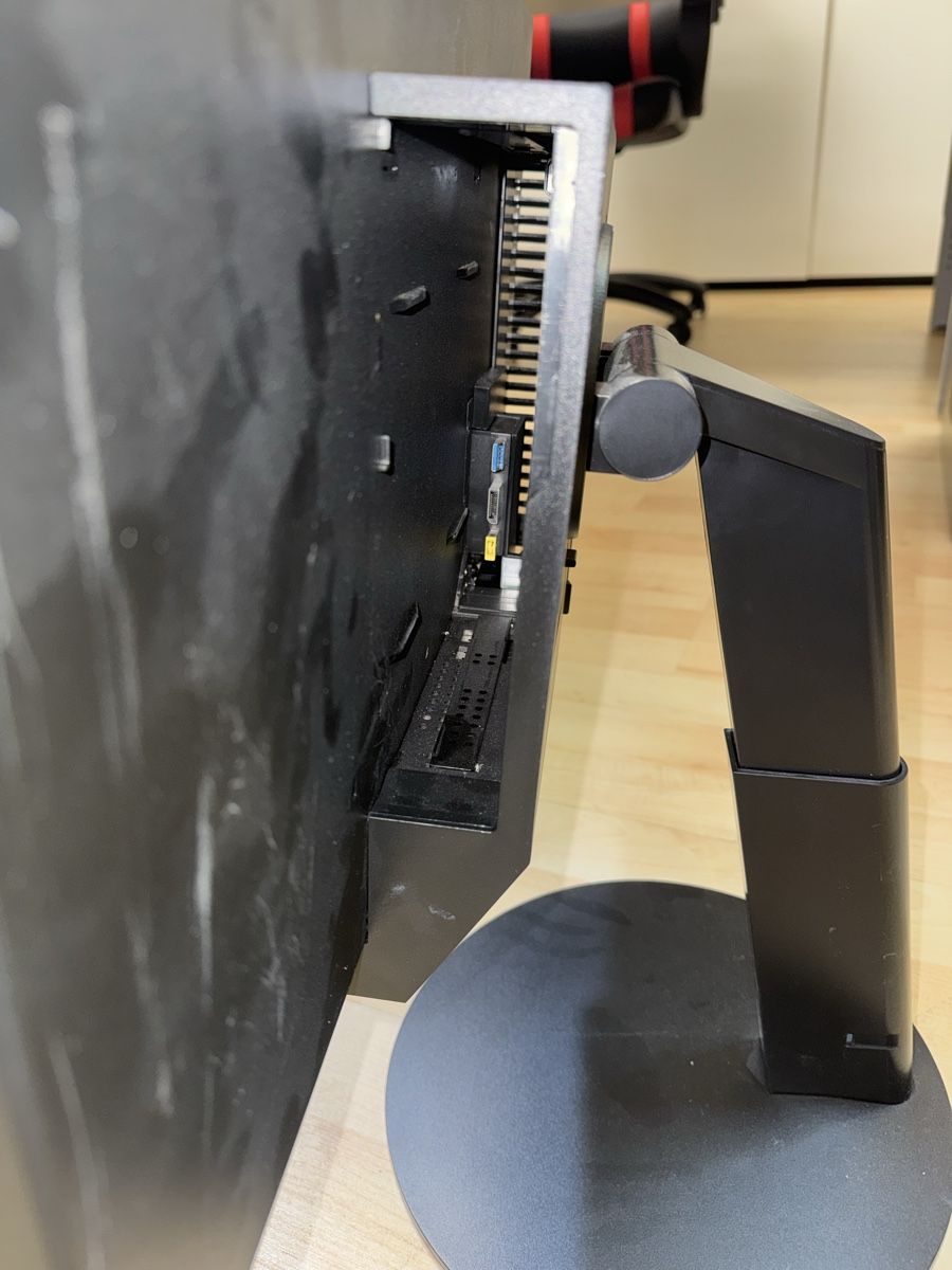 Lenovo Ecrans: Monitor Lenovo ThinkCentre TIO22 Gen3 – D'occasion à Ehrendingen par Sansav 2