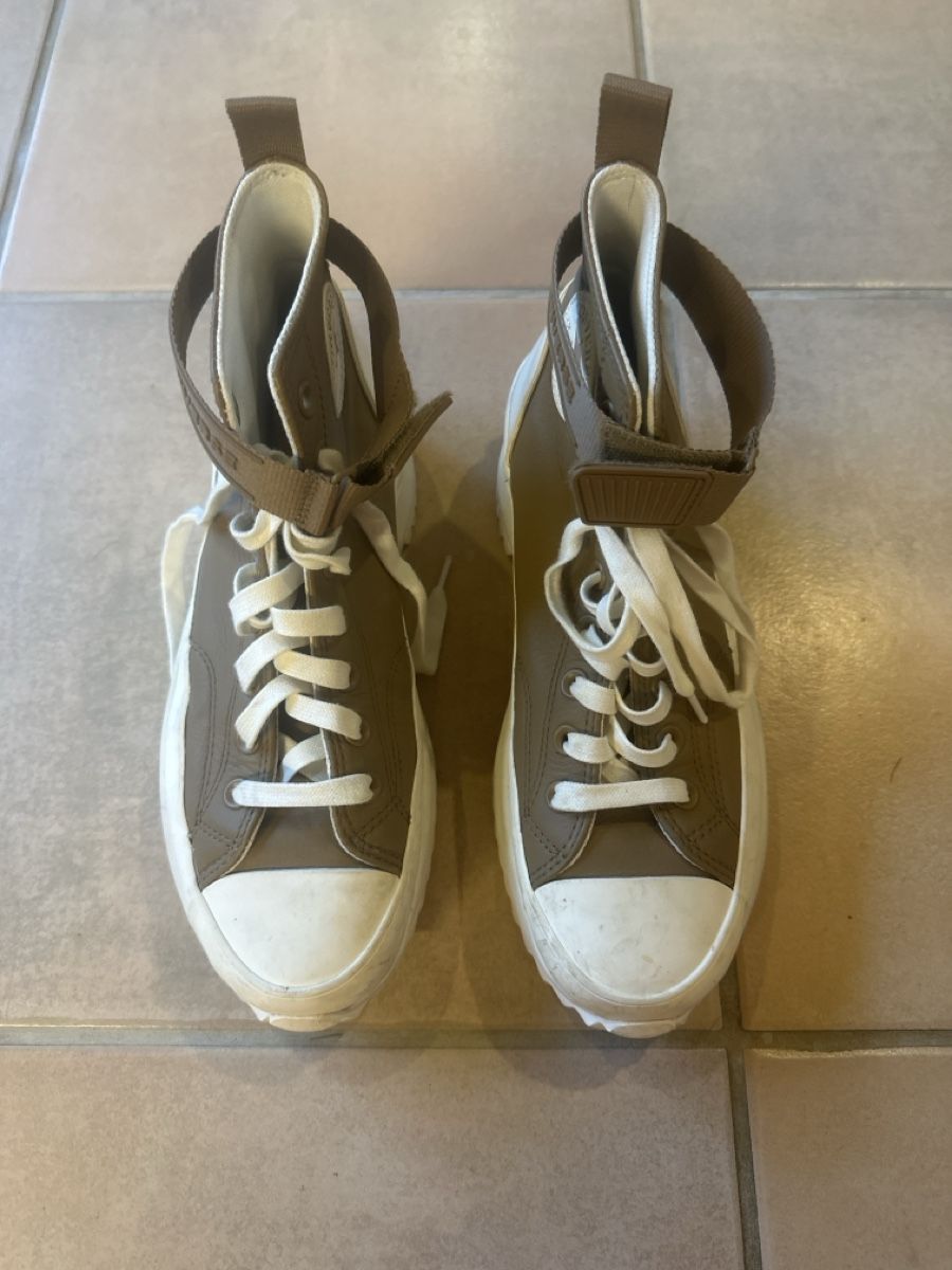 Converse Damenschuhe: Sneaker Converse Platform braun Grösse 41 – Gebraucht aus Oberentfelden von HennaBina 1