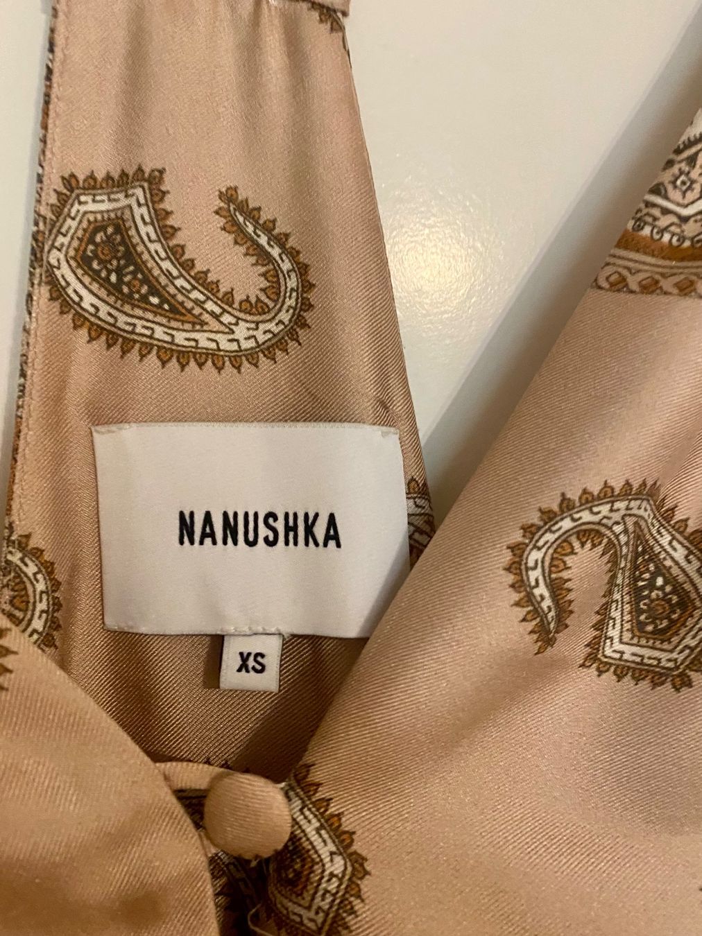 Nanushka Jumpsuits: Nanushka Silk Jumpsuit – Gebraucht aus Adliswil von Selected_items 2