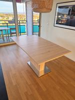 Ausziehbarer Esstisch aus Holz