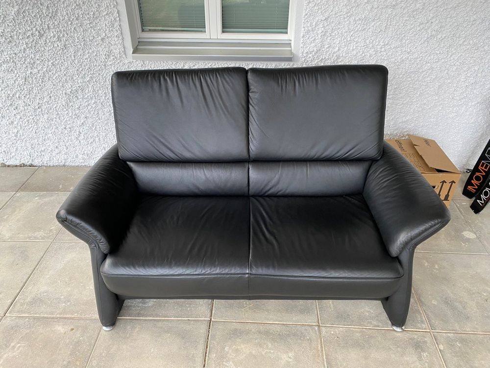 Zu verschenken Couch (2 Sitzer, schwarz, Leder(Optik)) Kaufen auf
