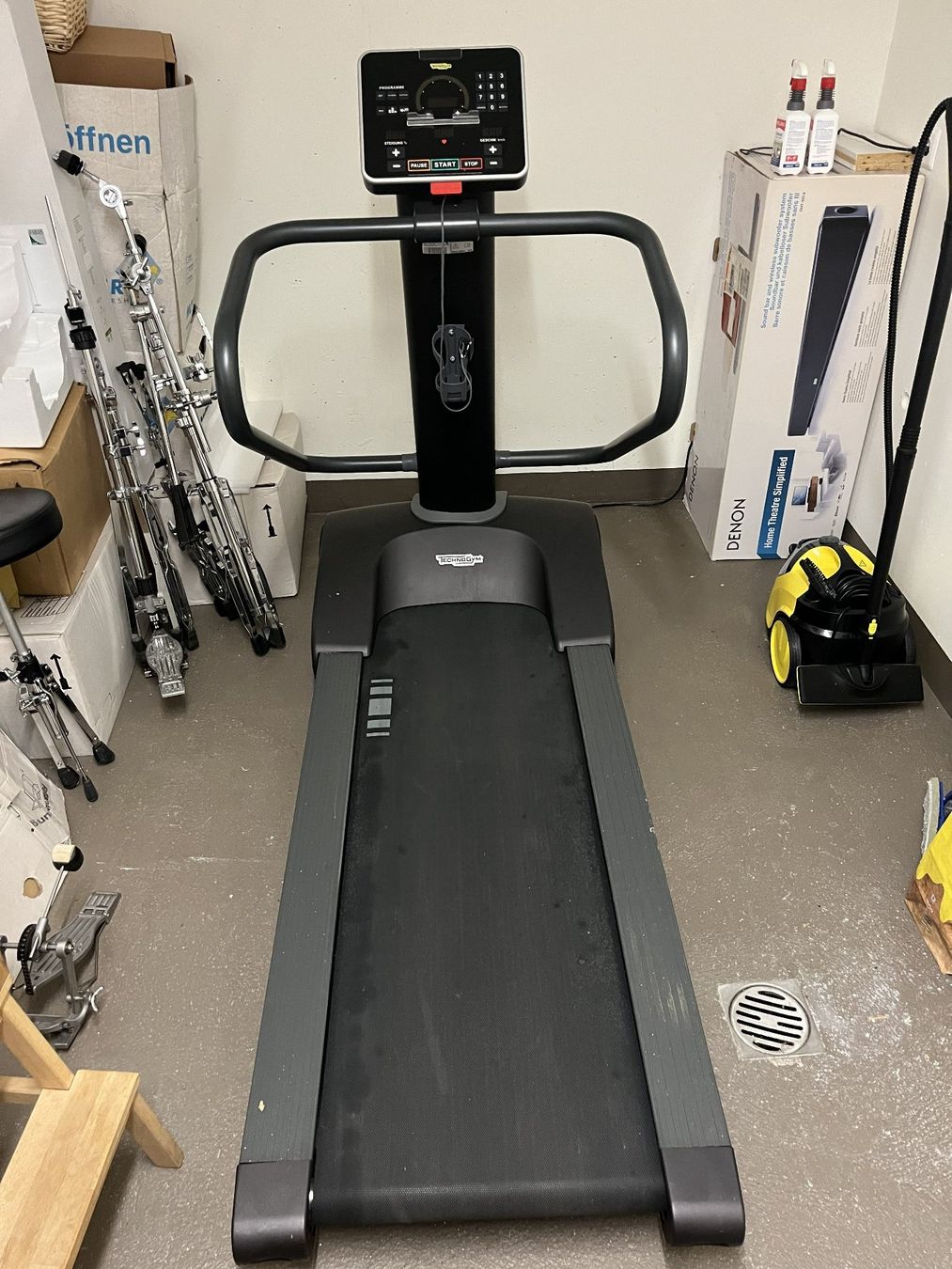 Technogym Hometrainer: Laufband - Technogym – Usato da Zürich venduto da ChrisKam