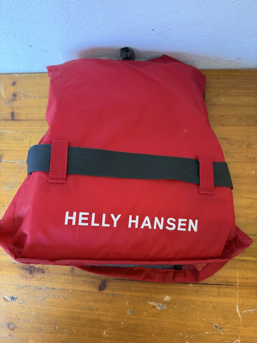Helly Hansen Schwimmwesten: Schwimmweste Helly Hansen – Gebraucht aus Murten von Ski-Outlet 2