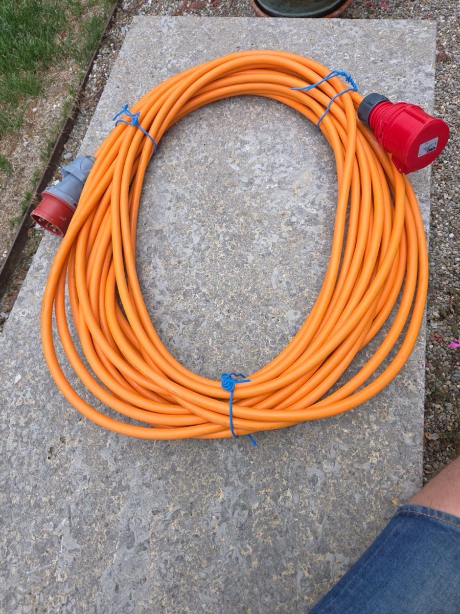 Cavi: CEE Starkstromkabel orange 16A 5-polig gebraucht – Nuovo (secondo la descrizione) da Basel venduto da mik_tm6m