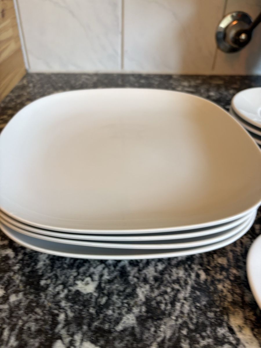 Ikea Set di piatti: Diverses Geschirr – Usato da Zürich venduto da fat_89 4